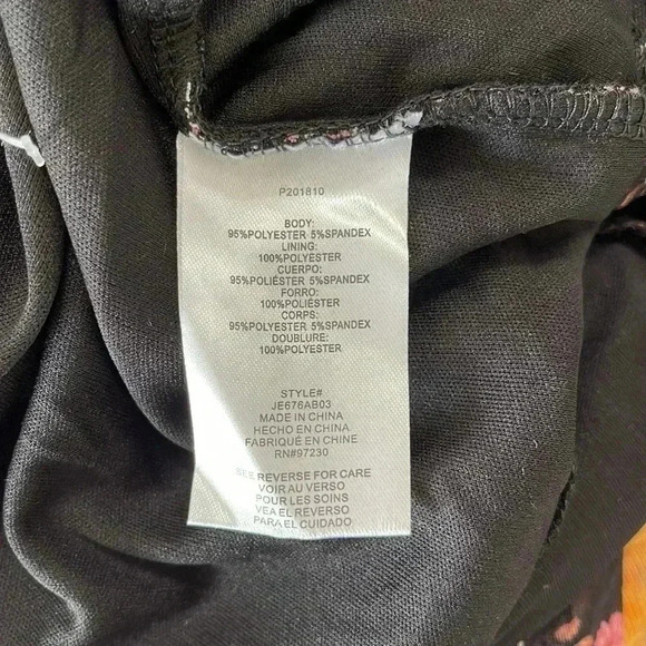 Almost Famous Black Floral Long Sleeve Crop Top With Built-in Bra - Picture 10 of 14